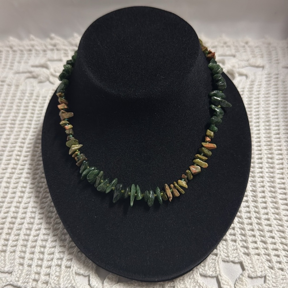 Closet BLOWOUT! Find a way to save!  ALL offers on items $15 + considered. - Picture 7 of 17